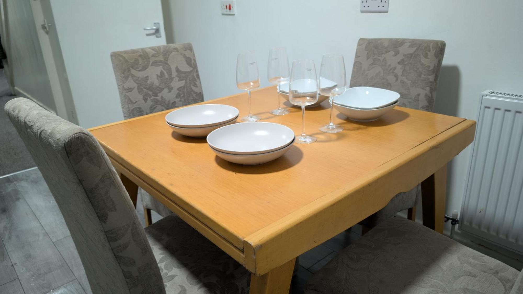Serviced By Tomla- Free Parking * Liverpool
